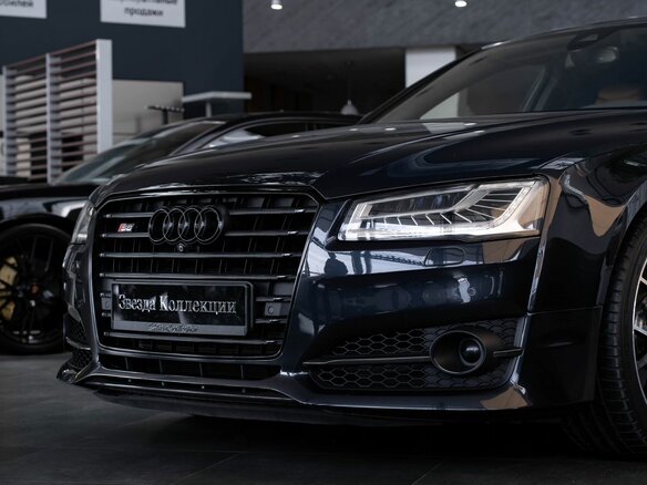 2016 Audi S8 III (D4) Рестайлинг, синий, 8490000 рублей - вид 1