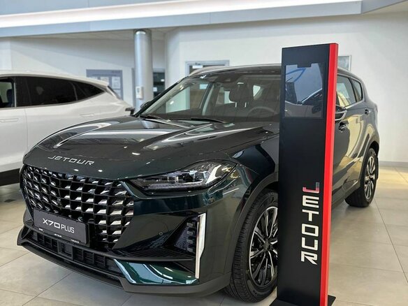 2026 Jetour X70+ I Рестайлинг, зелёный, 3399000 рублей - вид 1
