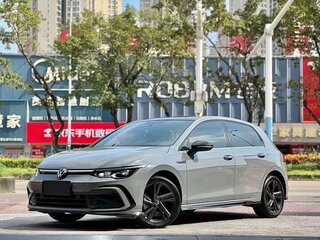 2023 Volkswagen Golf VIII, серый, 1730000 рублей, вид 1
