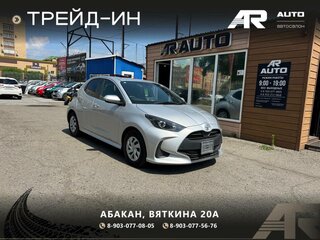 2021 Toyota Yaris IV, серый, 1149000 рублей, вид 2
