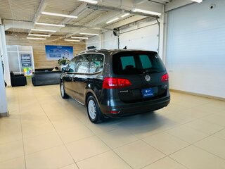 2015 Volkswagen Sharan II, коричневый, 1849900 рублей, вид 4