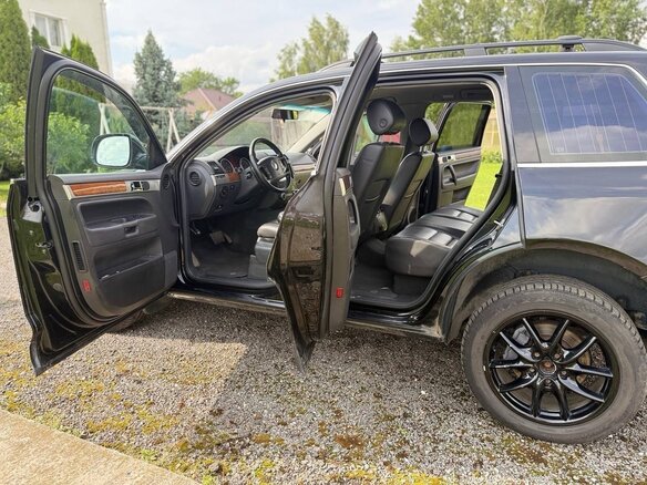 2008 Volkswagen Touareg I Рестайлинг, чёрный, 1549000 рублей - вид 9