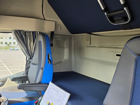 2026 Volvo FH, белый, 20000000 рублей - вид 18