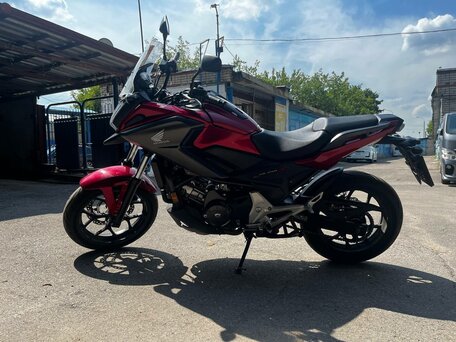 2020 Honda NC 750X, красный, 650000 рублей, вид 3