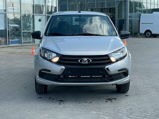 2026 Lada (ВАЗ) Granta I Рестайлинг, серебристый, 870000 рублей, вид 2