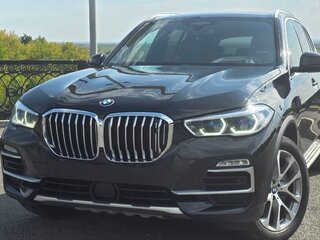 2019 BMW X5 50i IV (G05/G18), чёрный, 7200000 рублей, вид 1