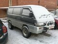 1992 Mitsubishi Delica III, серый, 500000 рублей - вид 1