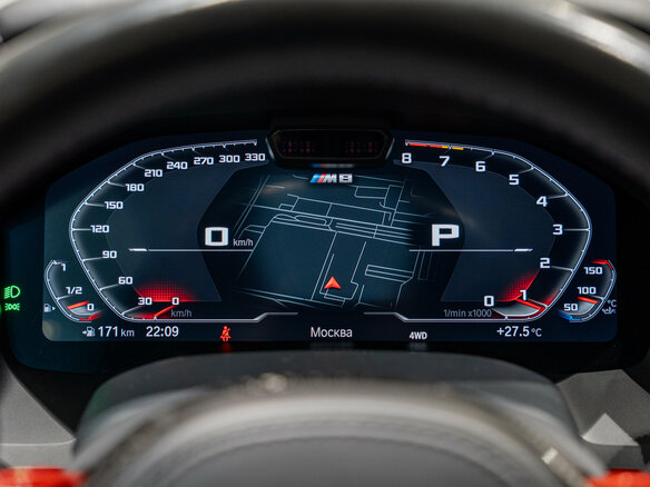 2020 BMW M8 Competition I (F91/F92/F93), красный, 9800000 рублей - вид 15