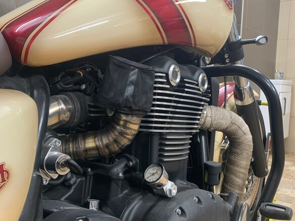 2013 Triumph Thunderbird Storm, коричневый, 1600000 рублей - вид 7