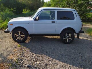 2017 Lada (ВАЗ) 2121 (4x4) I Рестайлинг, белый, 550000 рублей, вид 3