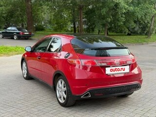 2008 Honda Civic VIII, красный, 660000 рублей, вид 2
