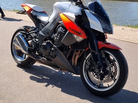 2010 Kawasaki Z 1000, белый, 750000 рублей, вид 1