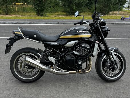 2022 Kawasaki Z 900RS, чёрный, 1180000 рублей, вид 2