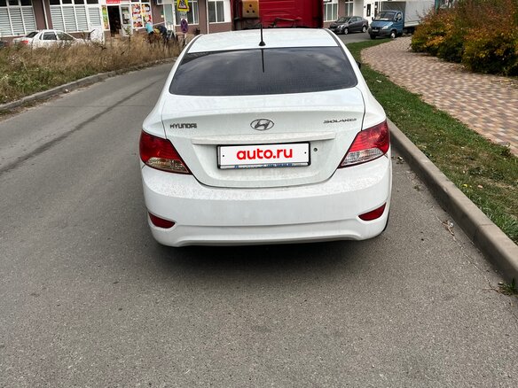 2012 Hyundai Solaris I, белый, 814000 рублей - вид 4