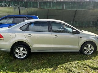 2011 Volkswagen Polo V, серебристый, 650000 рублей, вид 4
