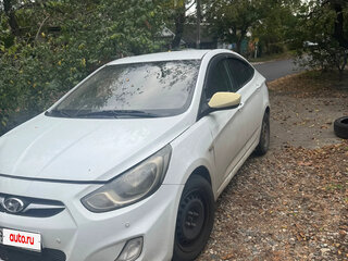 2013 Hyundai Solaris I, белый, 420000 рублей, вид 1