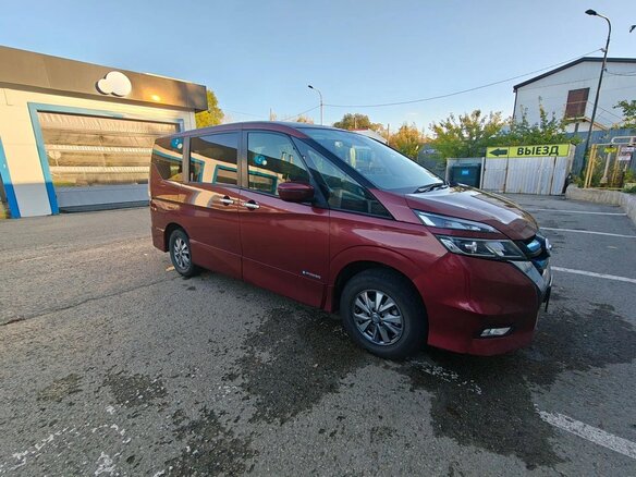 2018 Nissan Serena V (C27), пурпурный, 2100000 рублей - вид 1