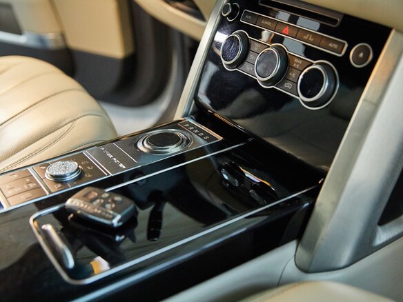 2013 Land Rover Range Rover IV, белый - вид 17