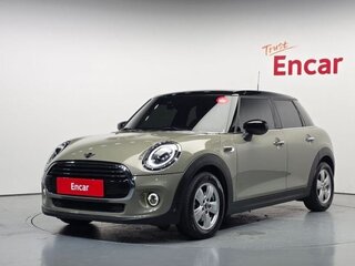 2019 Mini Cabrio Cooper III Рестайлинг, бежевый, 1750000 рублей, вид 1