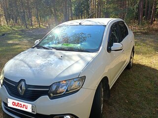 2014 Renault Logan II, белый, 575000 рублей, вид 2