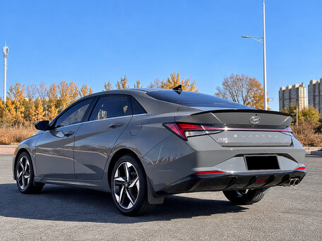 2022 Hyundai Elantra VII (CN7), серый, 1740000 рублей, вид 4