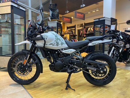 2026 Royal Enfield Himalayan, белый, 656000 рублей, вид 2