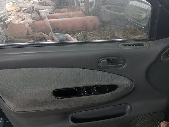 1997 Kia Sephia I Рестайлинг, зелёный, 265000 рублей - вид 8