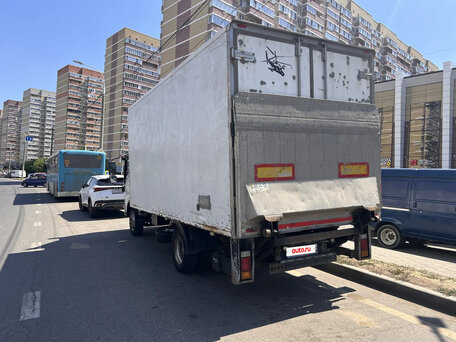 2016 Isuzu Elf (N-series), белый, 2700000 рублей, вид 3