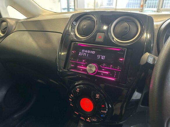 2016 Nissan Note e-Power II Рестайлинг, коричневый - вид 18