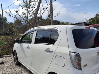 2014 Daihatsu Mira e:S I Рестайлинг, белый, 575000 рублей, вид 4