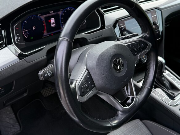 2019 Volkswagen Passat B8 Рестайлинг, белый, 2530000 рублей - вид 17