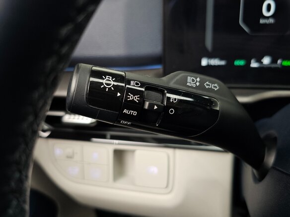2025 Kia Sportage V Рестайлинг, серый, 4270000 рублей - вид 21