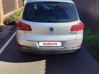 2013 Volkswagen Tiguan I Рестайлинг, серебристый, 1300000 рублей, вид 4