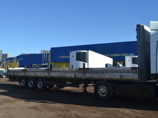 2018 Schmitz Cargobull 9084, серебристый, 1390000 рублей, вид 5