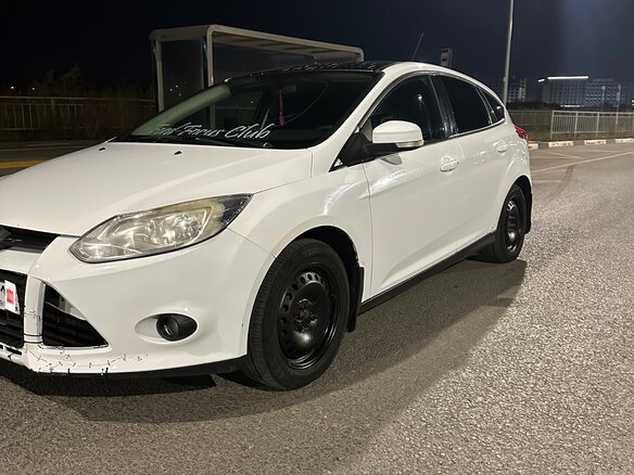 2014 Ford Focus III, белый, 400000 рублей