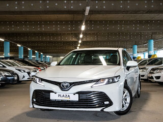 2021 Toyota Camry VIII (XV70), белый, 2650000 рублей, вид 1