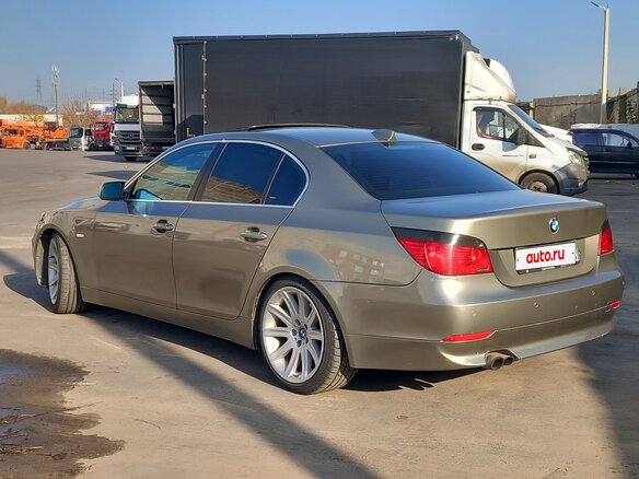 2003 BMW 5 серии 525i V (E60/E61), зелёный, 930000 рублей - вид 3