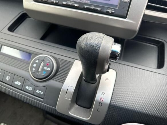 2014 Honda Freed I Рестайлинг 2, синий, 860333 рублей - вид 18