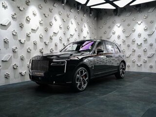 2026 Rolls-Royce Cullinan Black Badge I Рестайлинг (Series II), чёрный, 64490000 рублей, вид 5