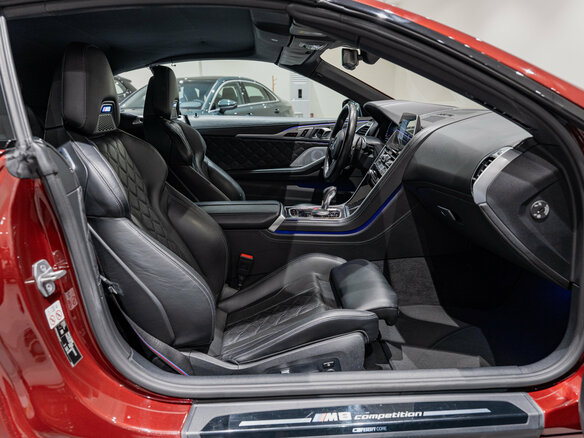 2020 BMW M8 Competition I (F91/F92/F93), красный, 9800000 рублей - вид 10