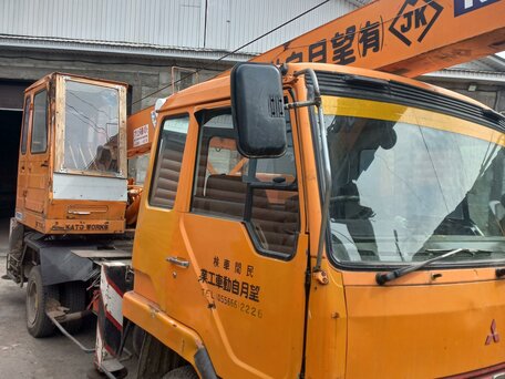 1986 Fuso (Mitsubishi) Canter, оранжевый, 3000000 рублей, вид 2