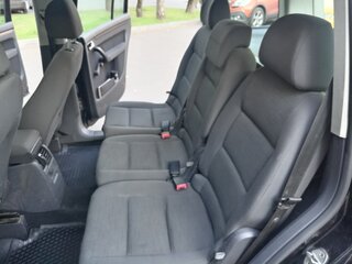 2008 Volkswagen Touran I Рестайлинг, чёрный, 440000 рублей, вид 3