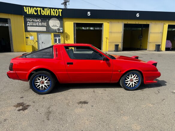 1988 Mitsubishi Starion, красный, 990000 рублей - вид 9