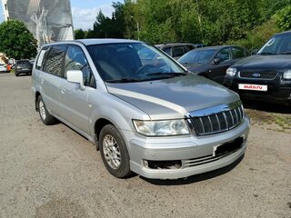 2001 Mitsubishi Space Wagon III, серебристый, 550000 рублей, вид 2