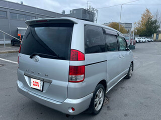 2005 Toyota Noah I (R60), серый, 649000 рублей, вид 5