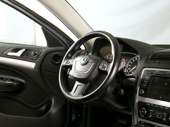2011 Skoda Octavia II (A5) Рестайлинг, серый - вид 12