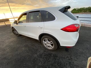 2012 Porsche Cayenne Diesel II (958), белый, 2590000 рублей, вид 5