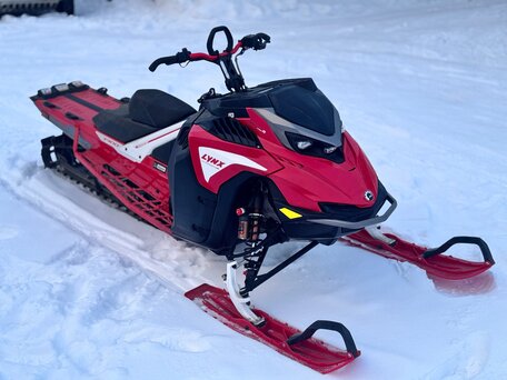 2023 BRP Lynx Shredder RE 850 E-TEC Turbo R, красный, 2250000 рублей, вид 2