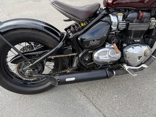 2017 Triumph Bonneville Bobber, чёрный, 1150000 рублей, вид 5