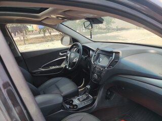 2017 Hyundai Santa Fe Grand III Рестайлинг, коричневый, 1720000 рублей, вид 5